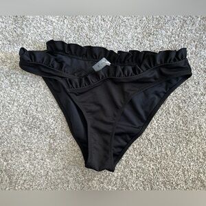 Women’s Cupshe Crossover Ruffle Black Ribbed Swim Bottoms